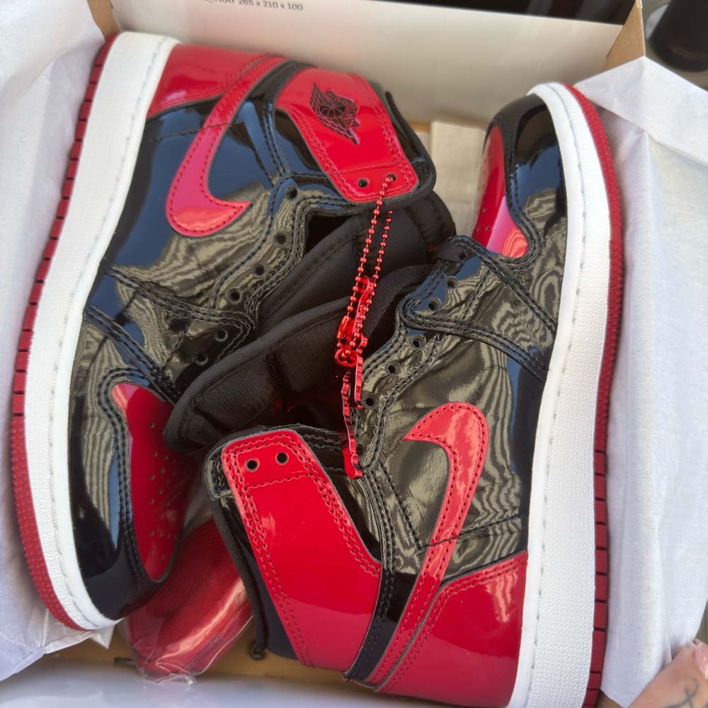 DO NOT BUY SOLD ON ANOTHER PLATFORM Air Jordan 1 Reto High OG